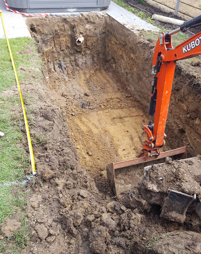 digging hole for skip pool